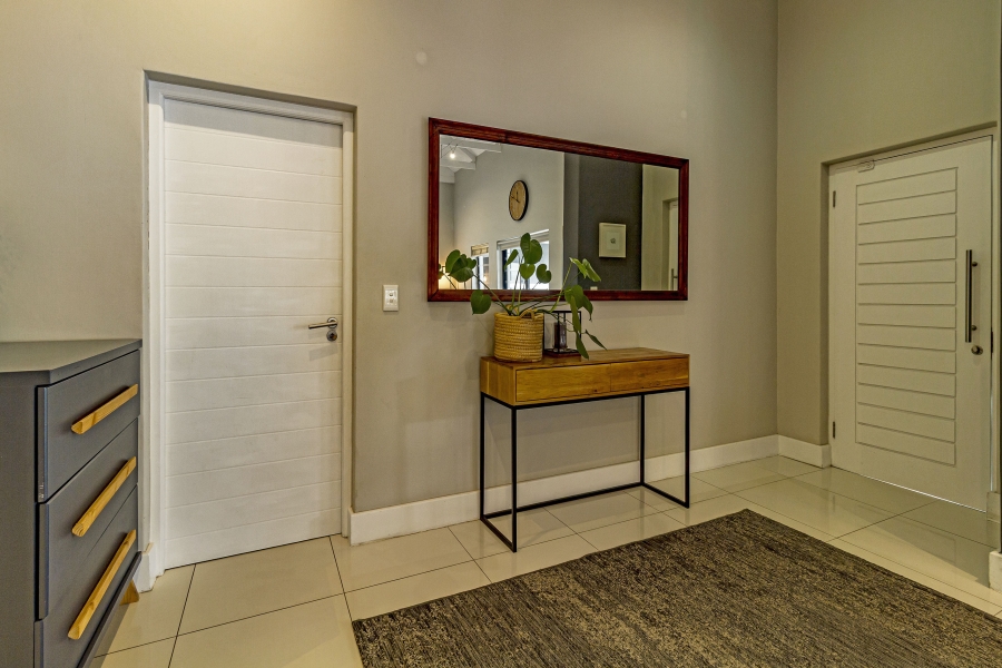 3 Bedroom Property for Sale in Heldervue Western Cape